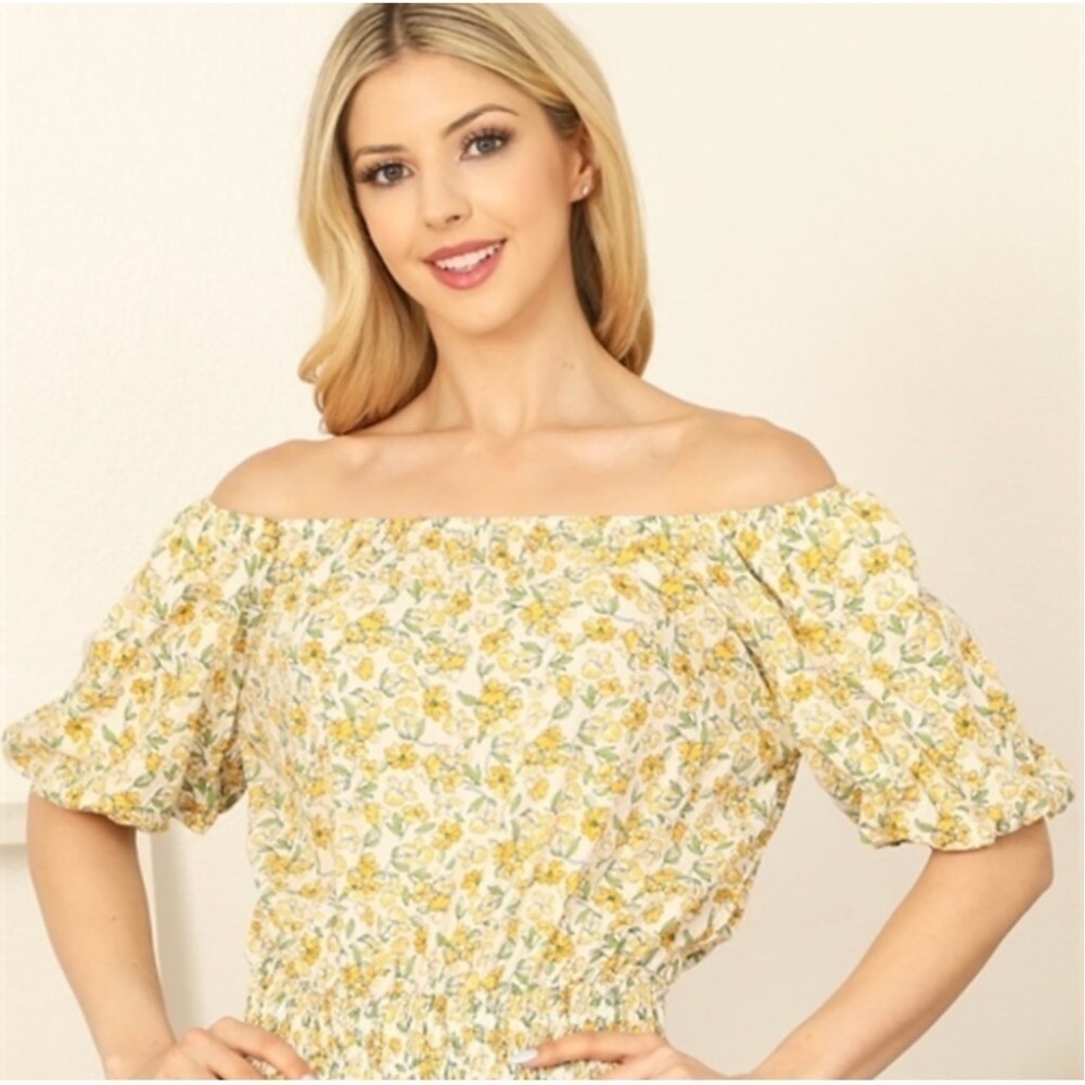 NWT AMERICAN EAGLE yellow floral puffed sleeve cropped smocked top women’s S